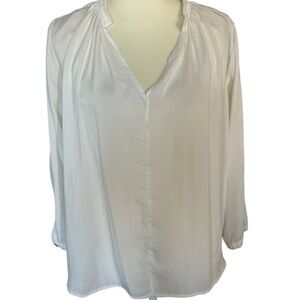 dRA White Women's Blouse